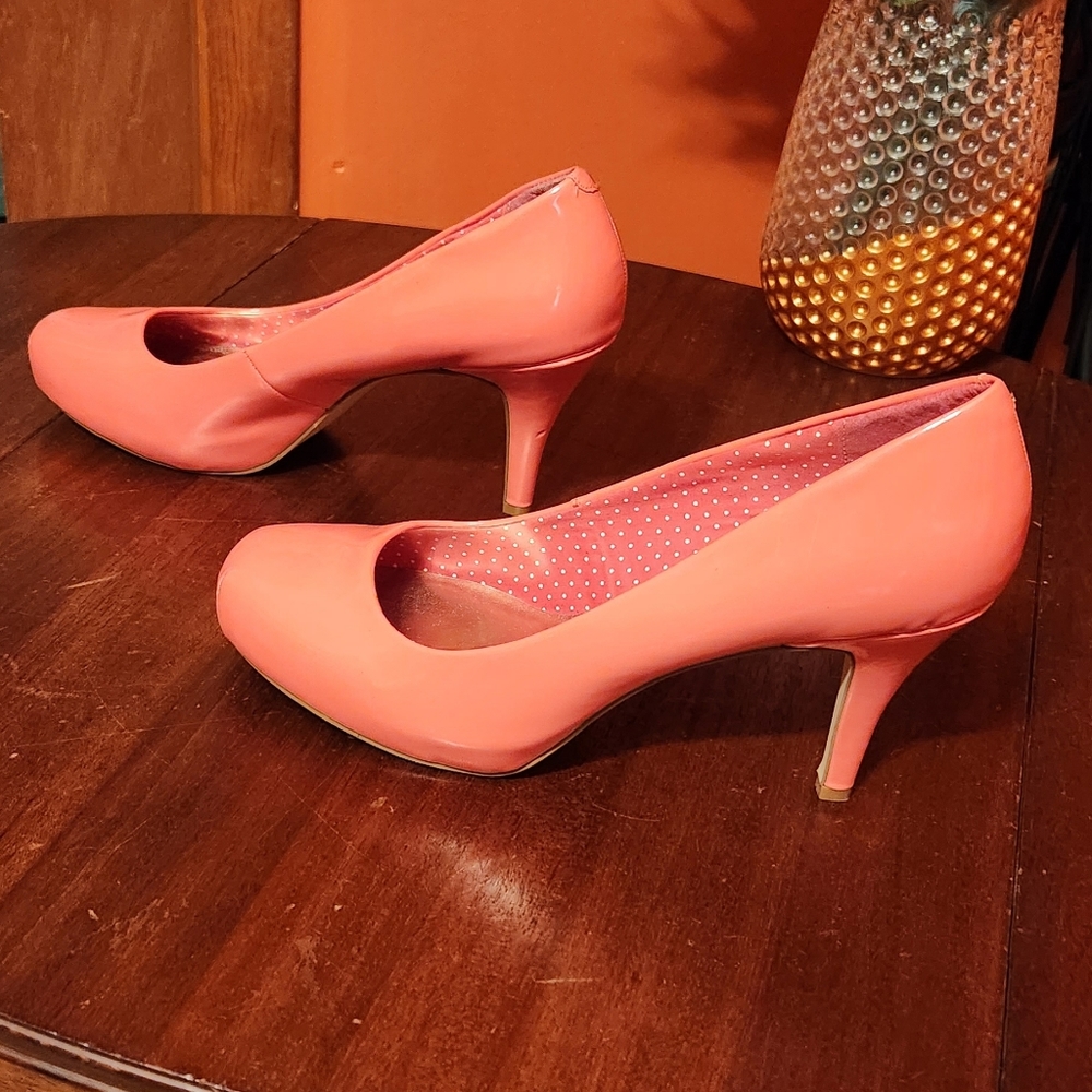 Madden Girl pumps